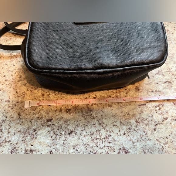 Victoria Secret Crossbody Cross Body Zipper Bag W/ Tassel - Picture 9 of 13